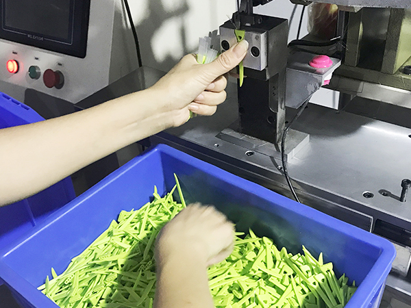 至細無塵毛刷生產車間(四)